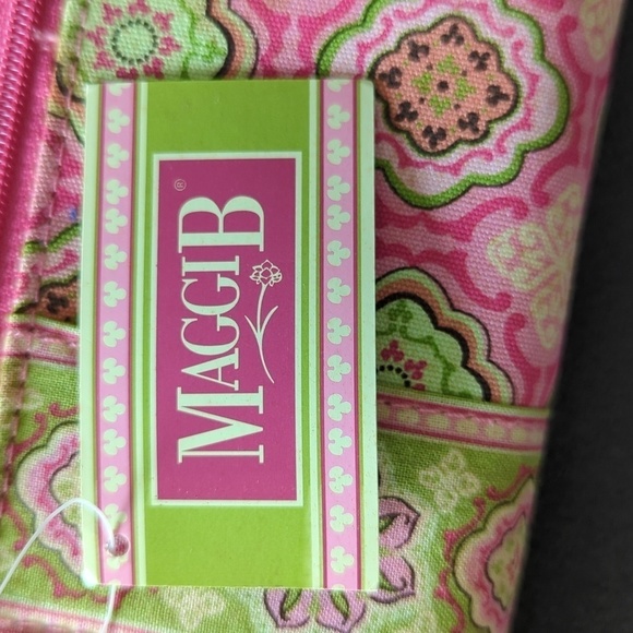 Maggie B Pink Mosaic French Country Wristlet Wallet - Picture 5 of 11